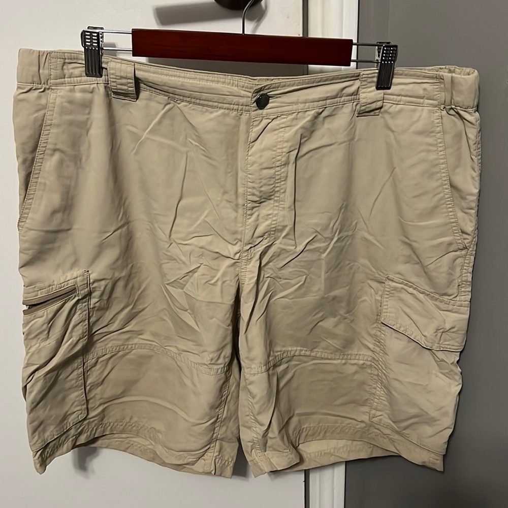 Columbia Men’s cargo shorts. Khaki. Waist 40 and 10” inseam.